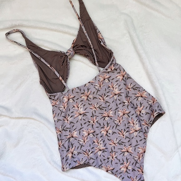 Acacia Indies Full Piece in Lily - Picture 2 of 3